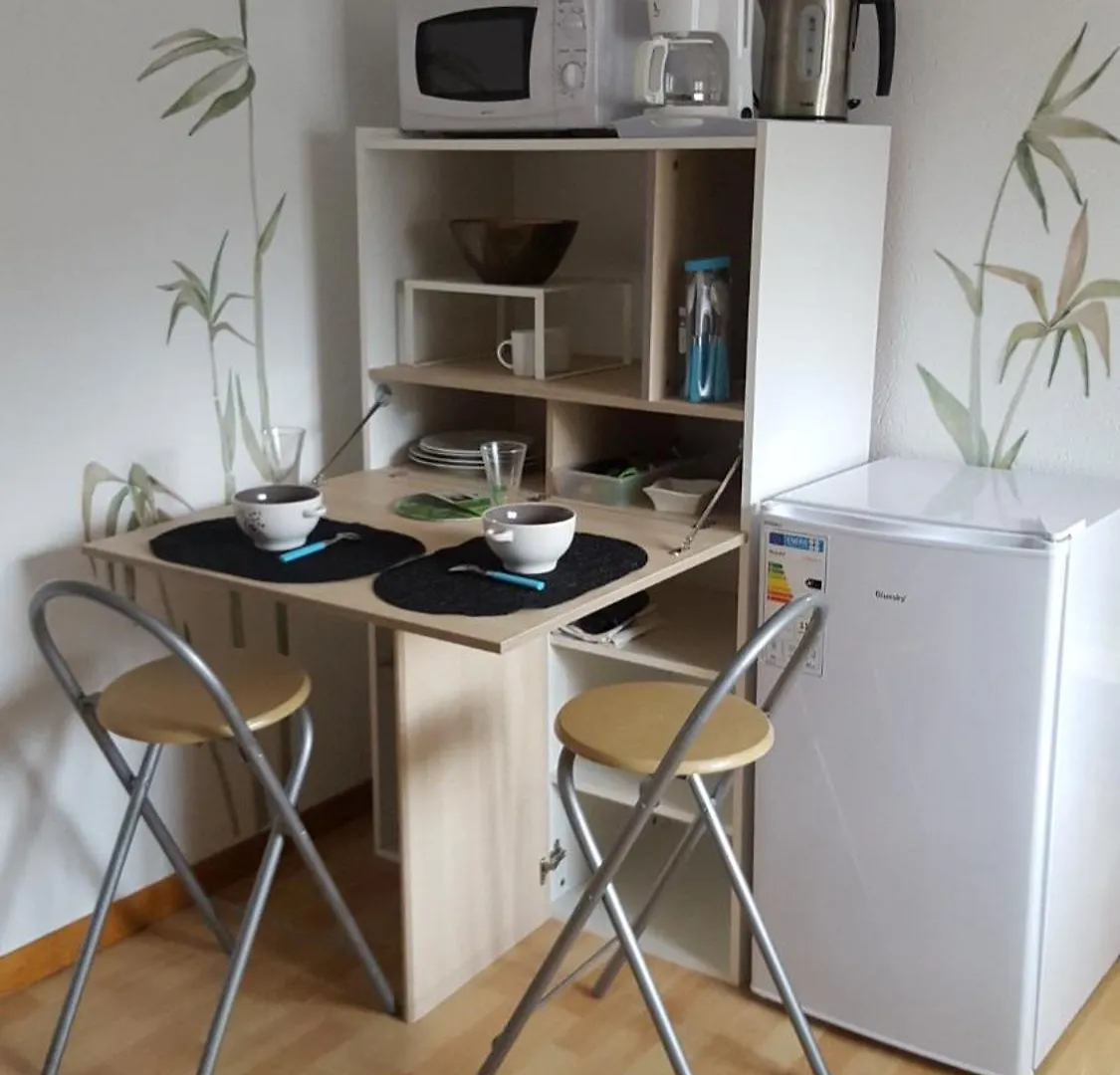 Chambre Atypique Entre Mer Et Collines Belgentier 0*,